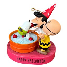 Hallmark Peanuts Gang Bobbing For Apples Snoopy Halloween Ornament