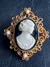 Ornate Gold And Pearl Victorian Cameo Brooch Pin
