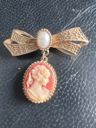 Victorian Red Agate Cameo Brooch Pin With Bow And Pearl
