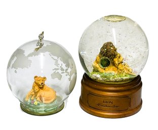 1991 WWF World Wildlife Fund Panthera Leo Snow Globe And Lioness And A Cub In Globe Ornament