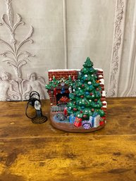 Super Cool Vintage Hand-Painted Ceramic Christmas Tree Scene