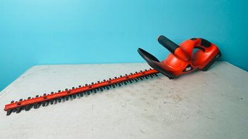 Black And Decker Cordless Hedge Trimmer