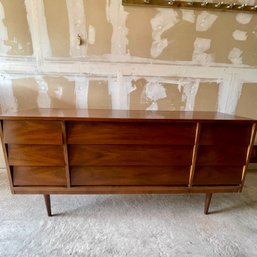 Vintage 1960s Dixie Furniture Mid Century Modern Walnut Dresser On Cylindrical Legs