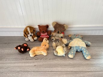 Assortment Of Vintage Stuffed Animals