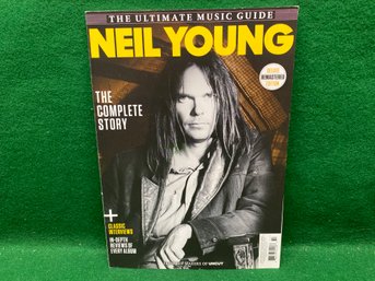 Neil Young. The Ultimate Music Guide. The Complete Story. 146 Illustrated Pages. (2017). Yes Shipping.