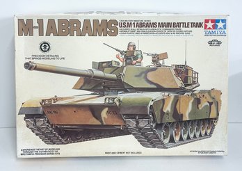 Vintage U.S. M1-Abrams Main Battle Tank Kit