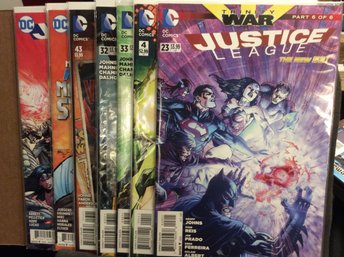 Lot Of 7 Assorted DC Justice League Comic Books - L