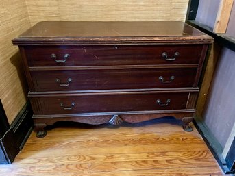 Vintage Cedar Chest Made By The West Branch Novelty Company, Milton, Pennsylvania