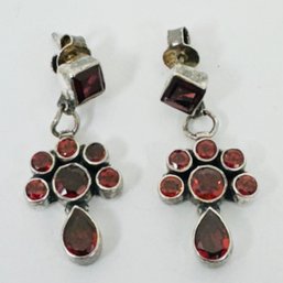 BEAUTIFUL STERLING SILVER GARNET DANGLE EARRINGS