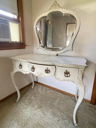 French Style Vanity With Mirror