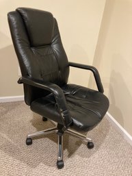 Very Nice Tall Back With Arms Desk Chair