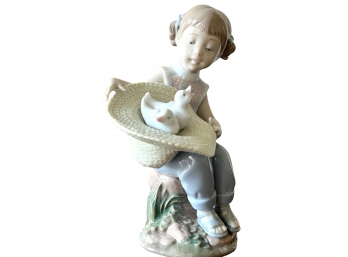 Lladro 6759 Porcelain Figurine Girl With Ducks