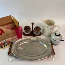 A Mid Century Kitchen Item Set - Great Pieces