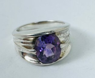 VINTAGE STERLING SILVER AMETHYST RING