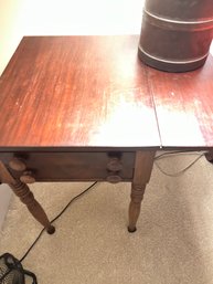 Vintage Colonial Drop Leaf Side Table