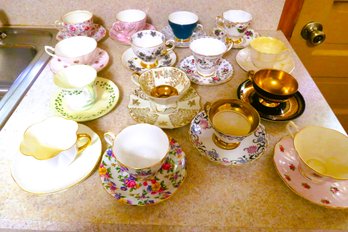 Collection Of Vintage Tea Cups & Saucers Belleek & Shelly Bone China