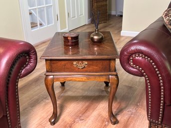 Beautiful Queen Anne Style End Table, 1 Of 2