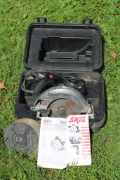 Skilsaw 2.4hp 11 Amp Circular Saw In Original Case