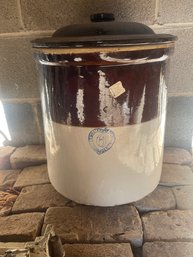 VINTAGE 5 GALLON CROCK (BURLEY AND WINTER)