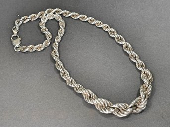 Italian Sterling Silver Wide Rope Link Chain Graduated Necklace 18' Long