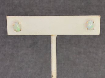Wonderful Pair Vintage Solid 14K Gold Earrings With Highly Polished Opal - Very Pretty - High Quality !