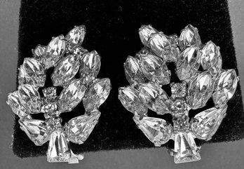 VINTAGE SIGNED WEISS SILVER TONE RHINESTONE CLIP-ON EARRINGS