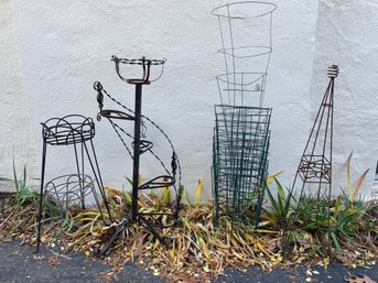 Plant Stands & Tomato Cages