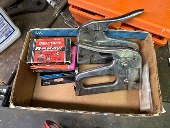 Staple Guns & Staples