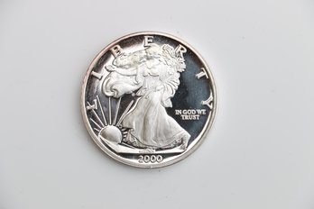 2000 One Ounce .999 Silver Round Coin
