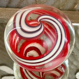 SUSAN CONELOSI 1982 SIGNED Glass Paperweight