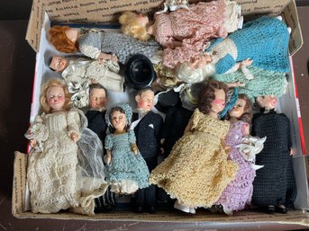 LOT OF VINTAGE STORYBOOK DOLLS