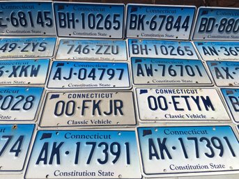 Lot 3 - Instant License Plate Collection - Mancave / Garage Decor - 20 Plates - ALL CONNECTICUT ! Obsolete