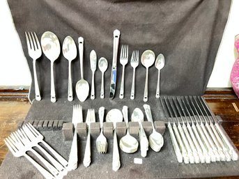 Rogers 1847   Flatware Set- International Silver -eternally Yours Pattern