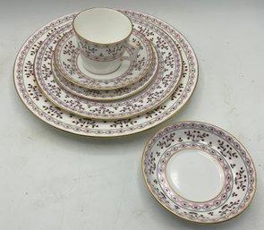 Pretty Royal Crown Derby English Bone China ~ Brittany ~ Service For 5 With Many Extra Pieces