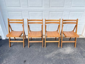 Set Of 4 Vintage Slotted Wood Folding Chairs