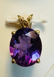 10K GOLD FACETED OVAL AMETHYST PENDANT PRETTY SETTING