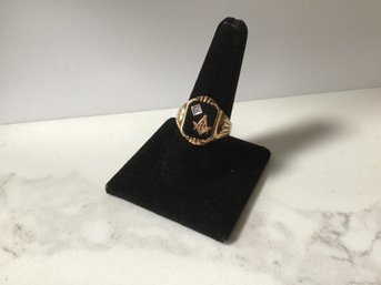 Mens 10k Gold And Diamond Black Onyx Ring Size 10