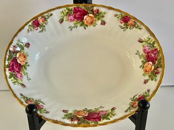 Royal Albert Old Country Roses 9 Oval Vegetable Serving Bowl 32 Oz England 1962
