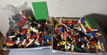 BOX LOT OF LEGOS