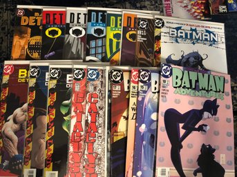 18 Batman Detective Comics.    Lot 9
