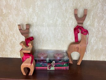 Wooden Reindeer Trio With Candle Set