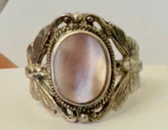 PRETTY STERLING SILVER PINK SHELL BUTTERFLY RING