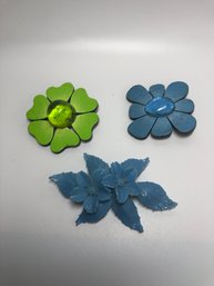 3 'groovy' Pins