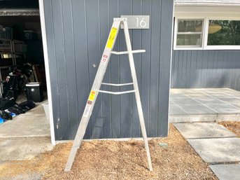 Davidson 6 Ft Aluminum A Frame Ladder  Model 408-06 Type 3