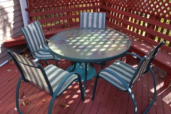 48 In Patio Table W 4 Chairs And Umbrella