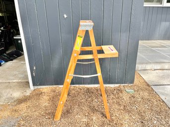 Werner 4 Ft. Wooden Step-Ladder - Model W334