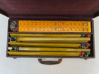 Vintage Bakelite Mahjong Set In Case