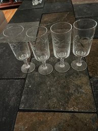 Lot Of 4 Aperitif Etched Glasses