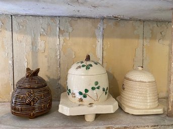 Vintage Bee Pot Trio A