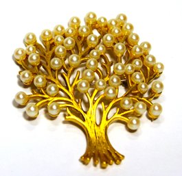 Vintage Gold Tone Tree Brooch Having Faux Pearls